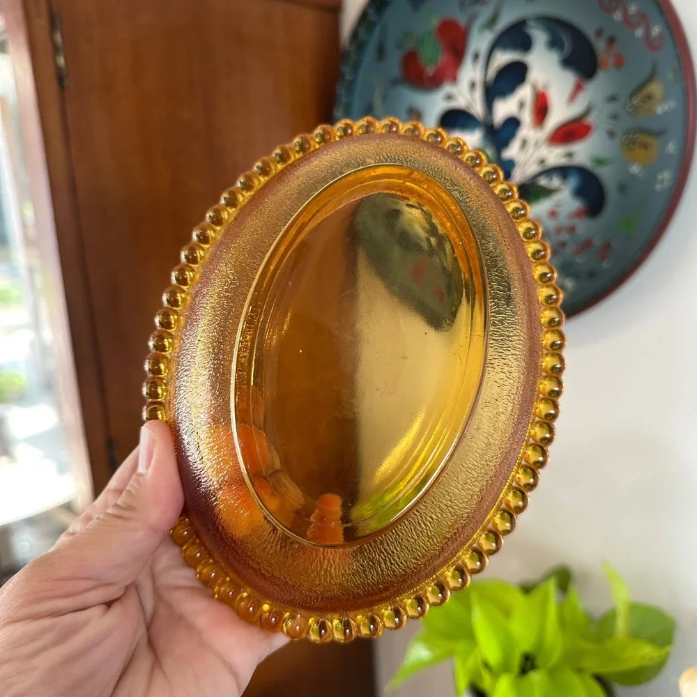 Unbranded vintage amber
